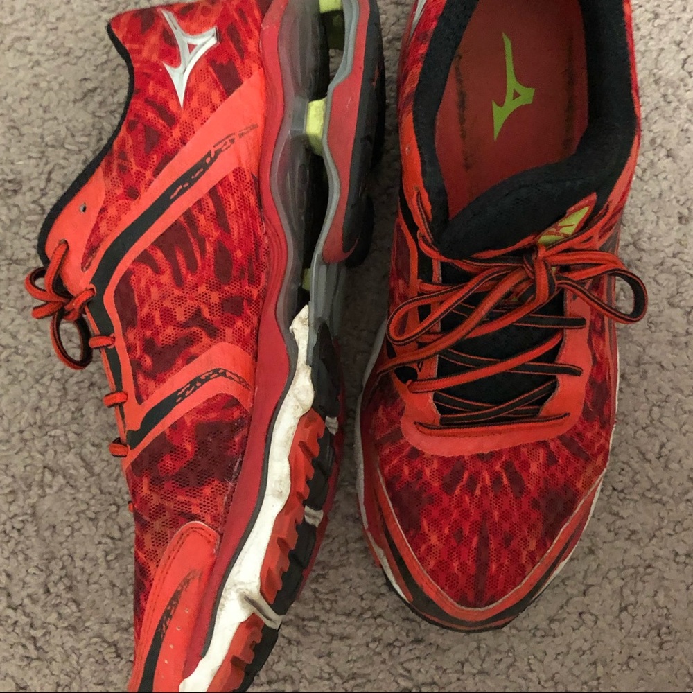 MIZUNO wave rider